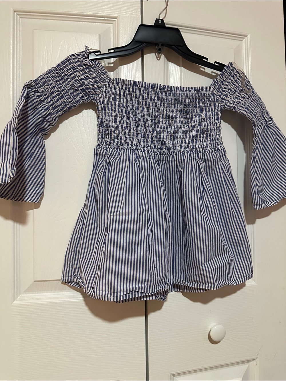 Amisu Blue & White Striped Off-Shoulder Smocked Top